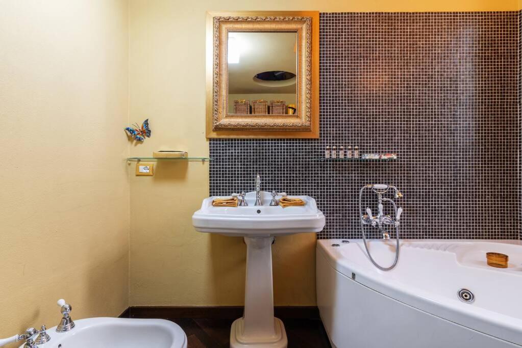 Апартаменты Maggio Flexyrent A.C. - Wifi Милан Экстерьер фото